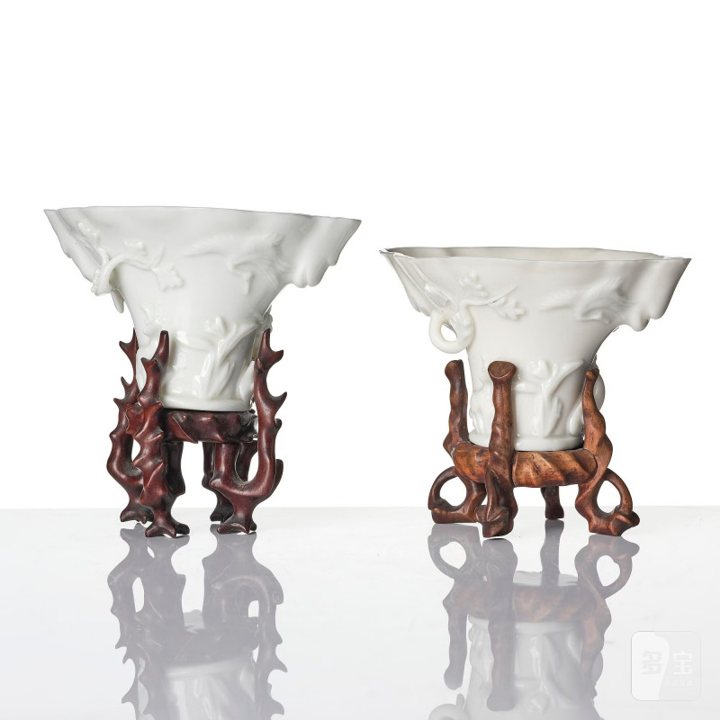 A pair of blanc de chine rhinoceros libation cups, - 图2